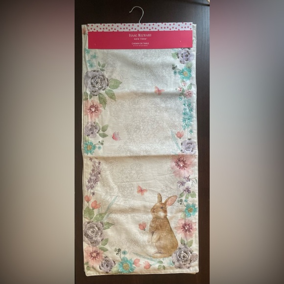 Easter bunny spring table runner - Picture 2 of 4